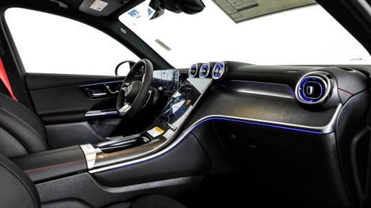 2025 Mercedes-Benz GLC