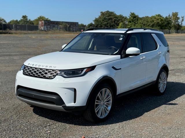 2022 land rover discovery p300 s