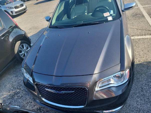 2018 chrysler 300 touring