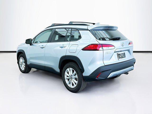 2023 toyota corolla cross le