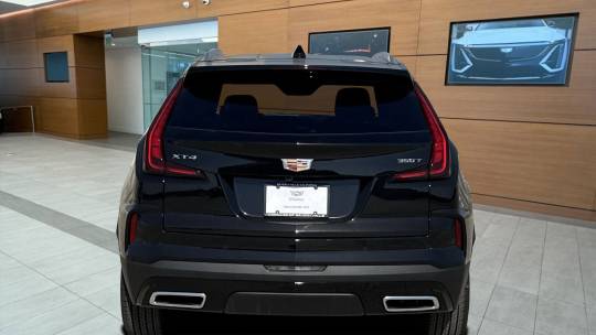 2024 Cadillac XT4