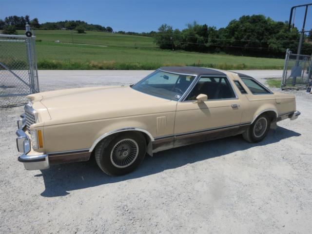 ford thunder bird car, 2 door, v8,automatic, 52,997 original miles runs & drives