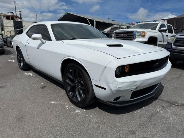 2020 dodge challenger sxt