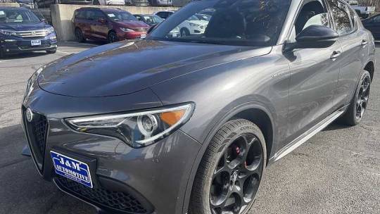 2022 Alfa Romeo Stelvio