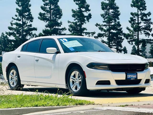 2019 dodge charger sxt
