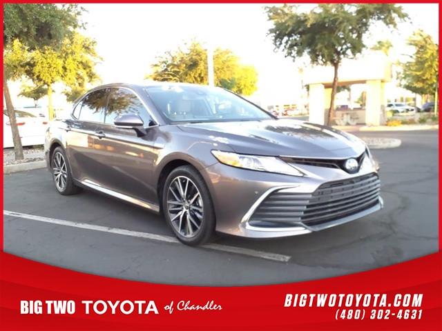 2021 toyota camry hybrid xle