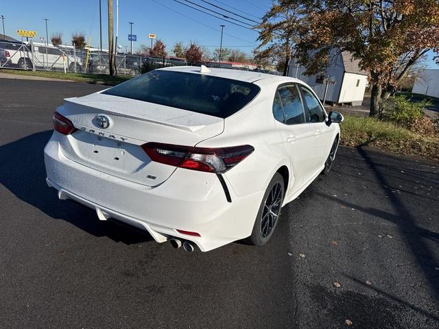 2024 toyota camry se nightshade