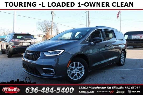 2022 chrysler pacifica in northwoods, illinois