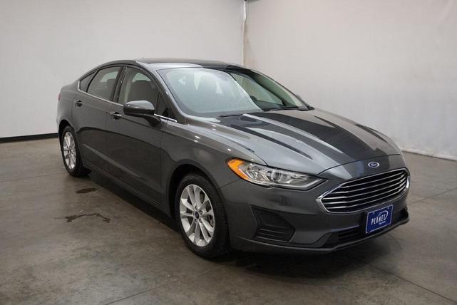 2020 ford fusion hybrid se