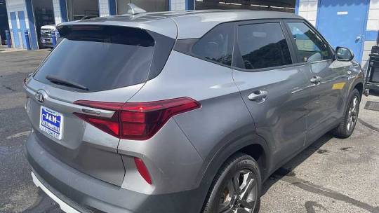 2021 kia seltos lx