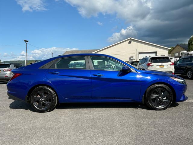 2022 hyundai elantra sel