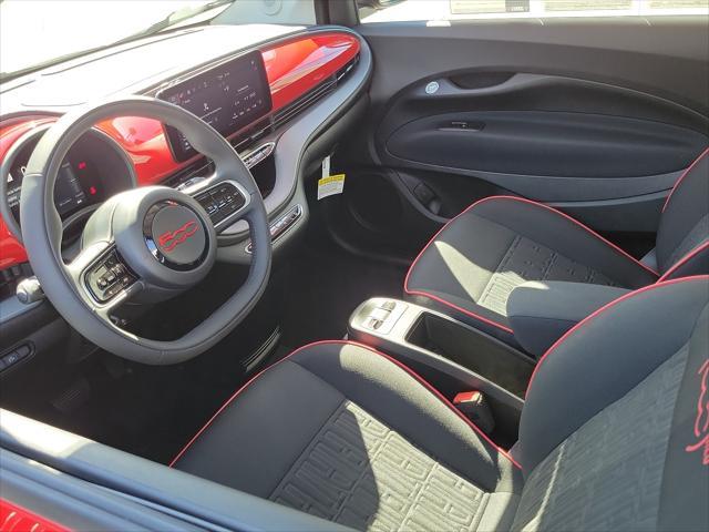 2024 fiat 500e inspi(red) fwd