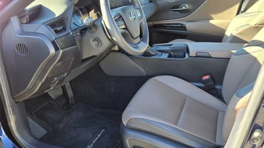 2022 Lexus ES