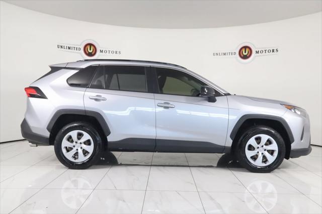 2019 toyota rav4 le