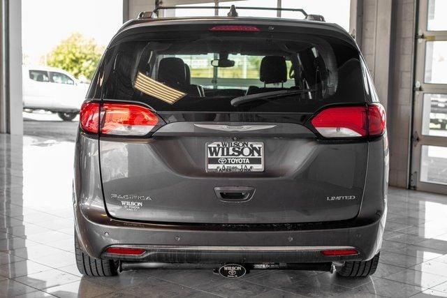 2017 chrysler pacifica limited in ames, iowa