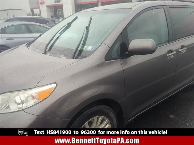 2017 toyota sienna xle