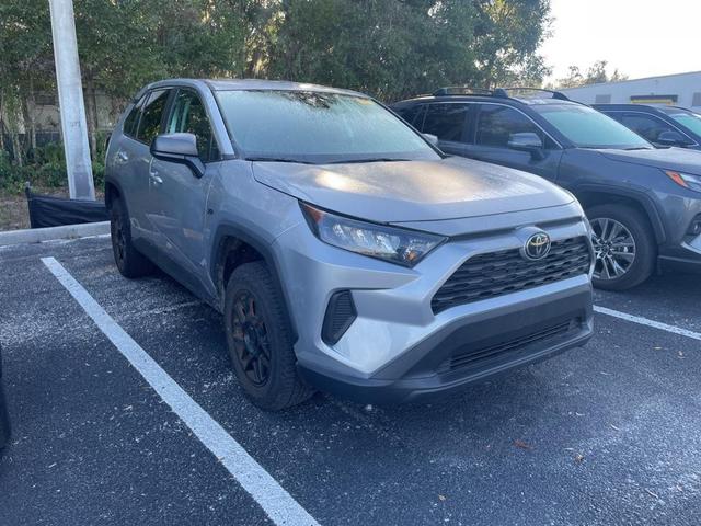 2022 toyota rav4 le