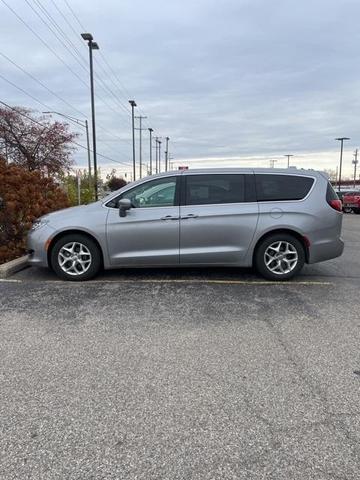 2018 chrysler pacifica touring plus