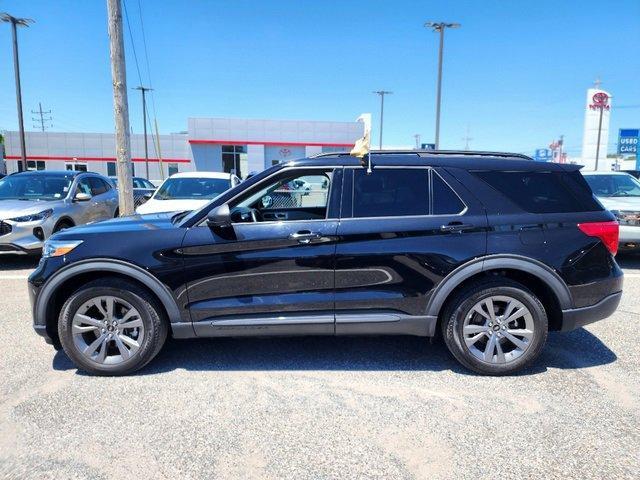 2021 ford explorer xlt