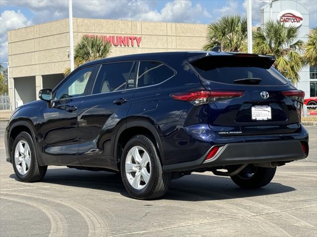 2023 toyota highlander l