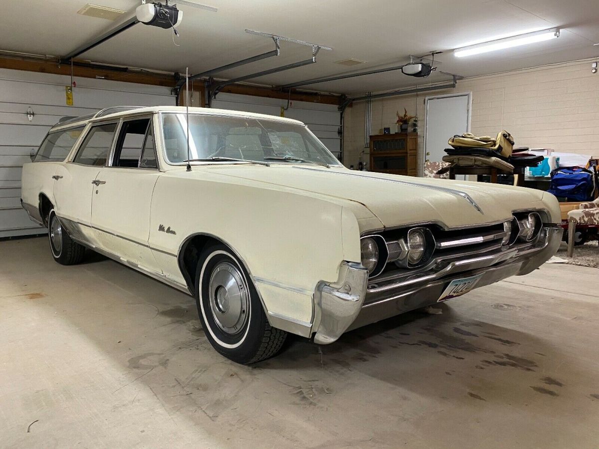 1967 oldsmobile vista cruiser wagon - vintage original!