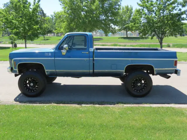 1980 gmc high sierra 4x4 2500 big bad a$$ lifted rust free truck !!