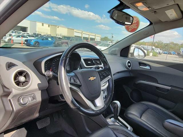2020 chevrolet sonic fwd sedan premier