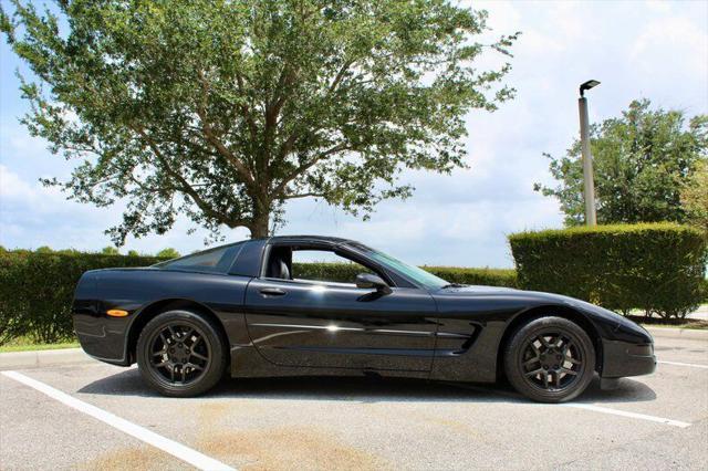2000 chevrolet corvette base