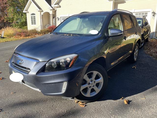 2014 toyota rav4 ev base