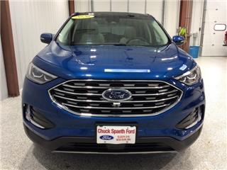 2020 Ford Edge titanium