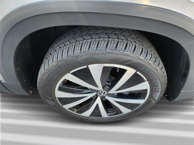 2022 volkswagen taos 1.5t se