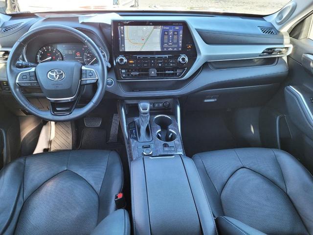 2021 toyota highlander platinum