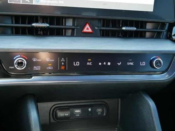 2023 kia sportage xline in minneapolis, minnesota