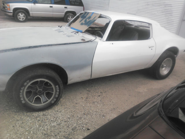 1970 pontiac firebird base 6.6l