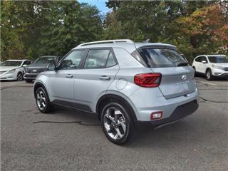 2022 Hyundai Venue sel