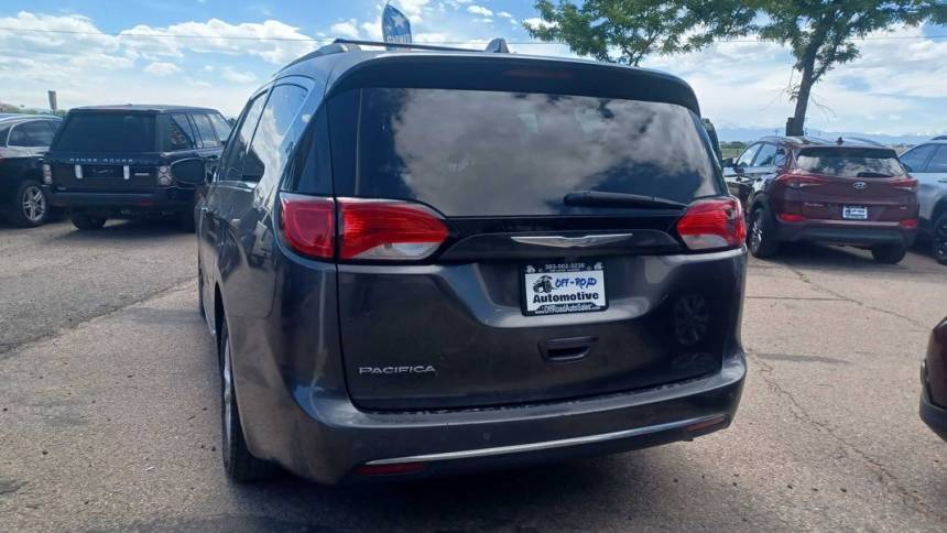 2017 chrysler pacifica