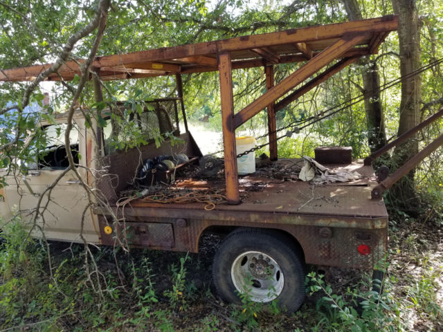 1983 f350 flatbed winch truck
