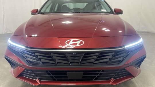 new 2024 hyundai elantra limited ivt