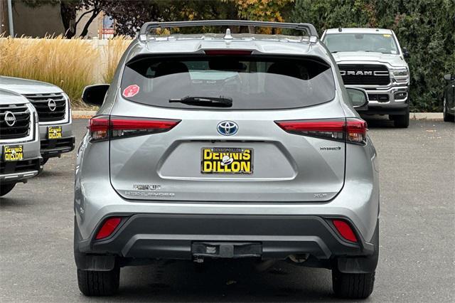 2022 toyota highlander hybrid xle
