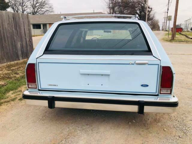 1982 Ford LTD wagon