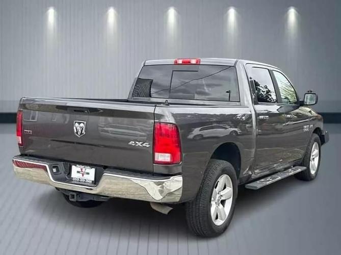 2017 ram 1500 crew cab slt 4x4 crew cab 5.6 ft. box 140 in. wb in auburn, washington
