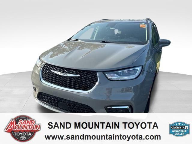2022 chrysler pacifica touring l