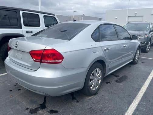 2012 volkswagen passat in chicago, illinois