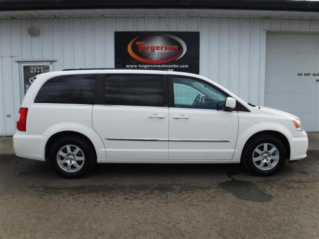 2013 chrysler touring for sale in bismarck, north dakota