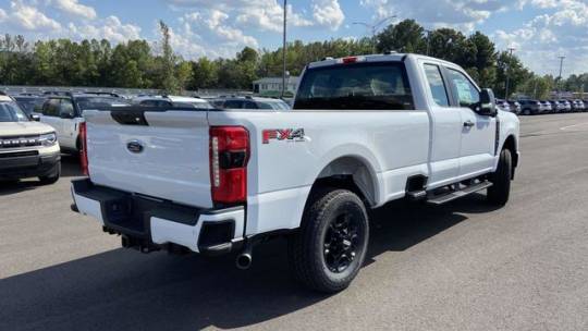 new 2024 ford super duty f-250 xl supercab 8' box 4wd