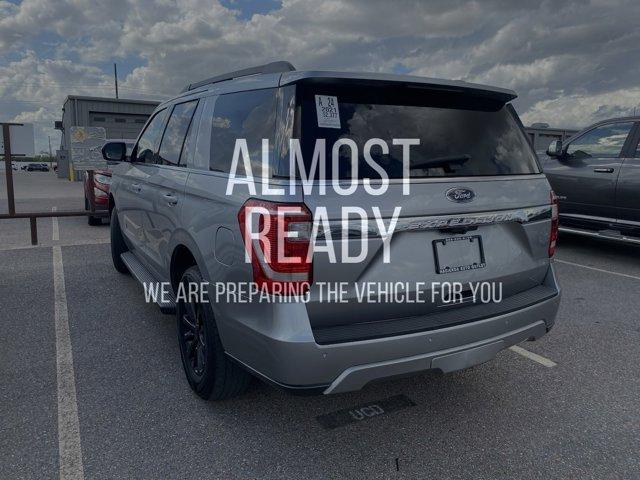 2021 ford expedition xlt