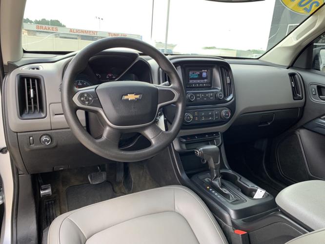 used 2017 chevrolet colorado 2wd crew cab w/t brandon, ms 39042 for sale in brandon, mississippi