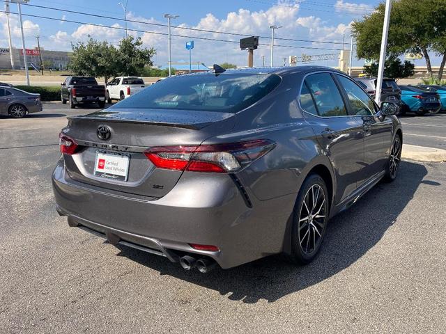 2024 toyota camry se