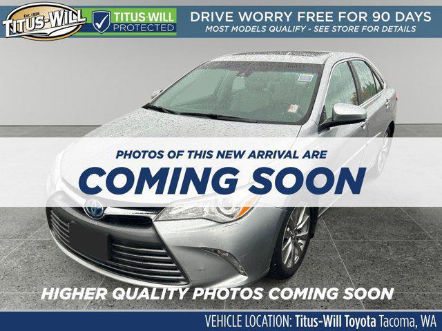 2016 toyota camry hybrid