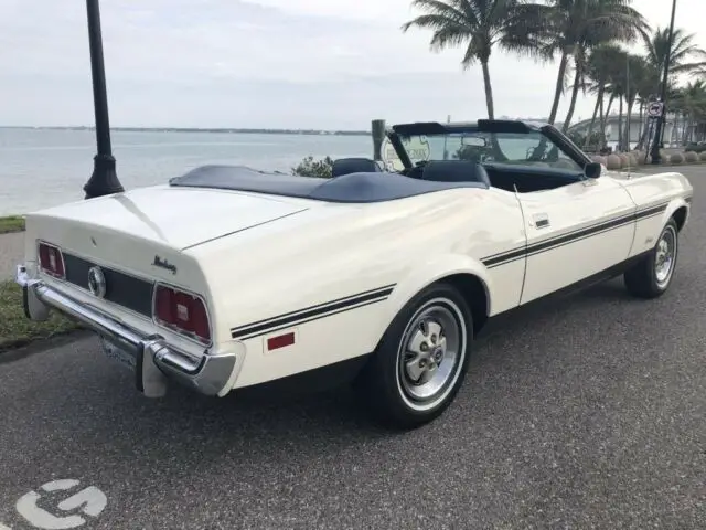 1973 ford mustang convertible white 302 v8 number matching !!
